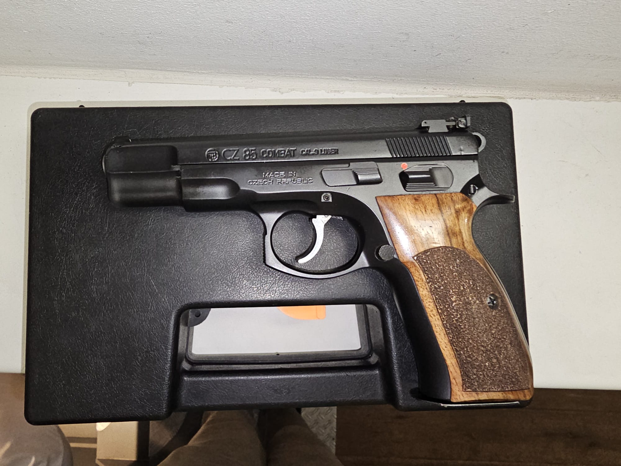 CZ 85 Combat 9 mm